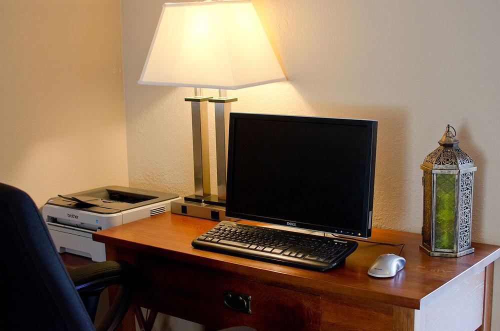 Pleasant Night Inn- Ny 3*