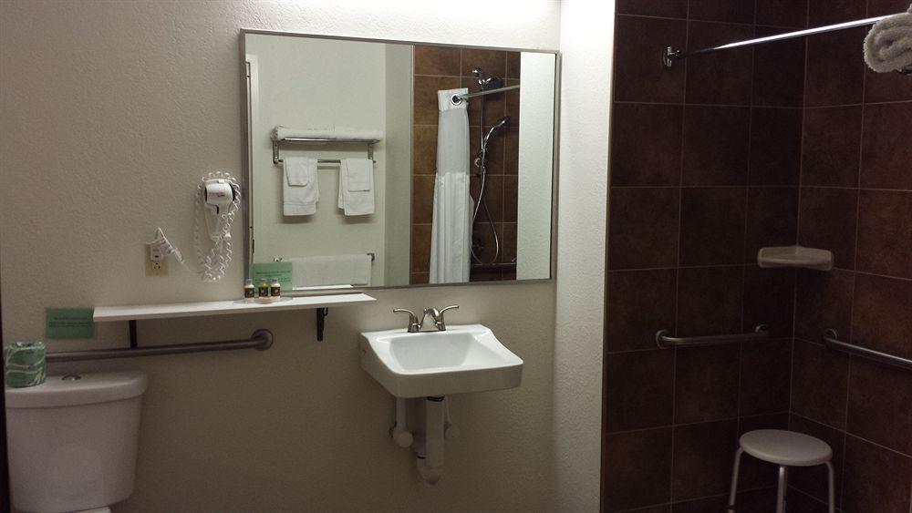 Pleasant Night Inn- Ny 3*